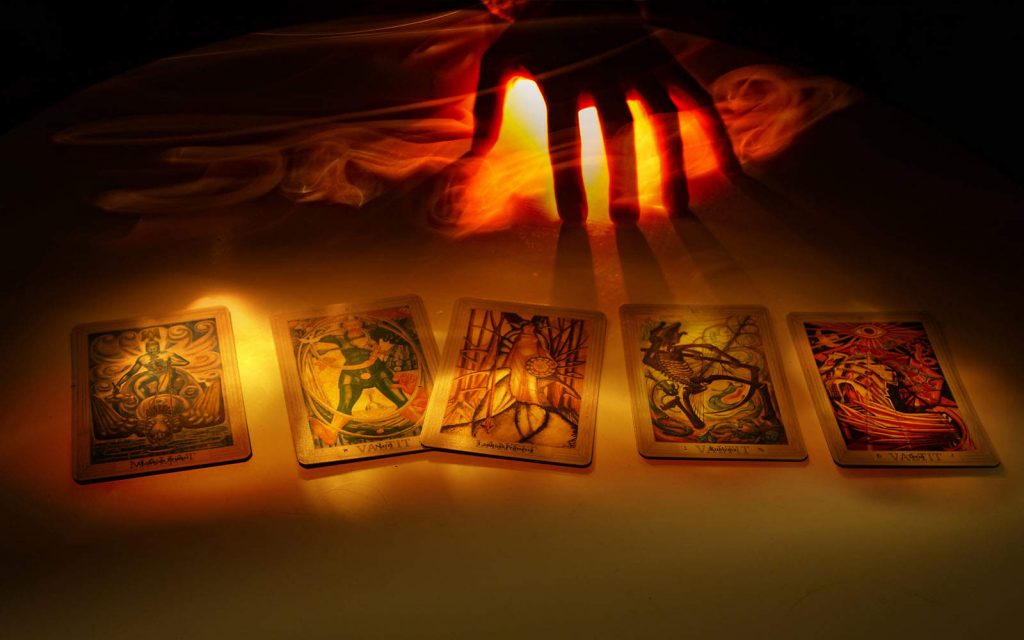 Tarot & psychic readings: Get the most out of them